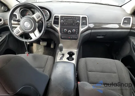 2013 Jeep Grand Cherokee Laredo z USA, uszkodzony, nr VIN 1C4RJFAG8DC558024